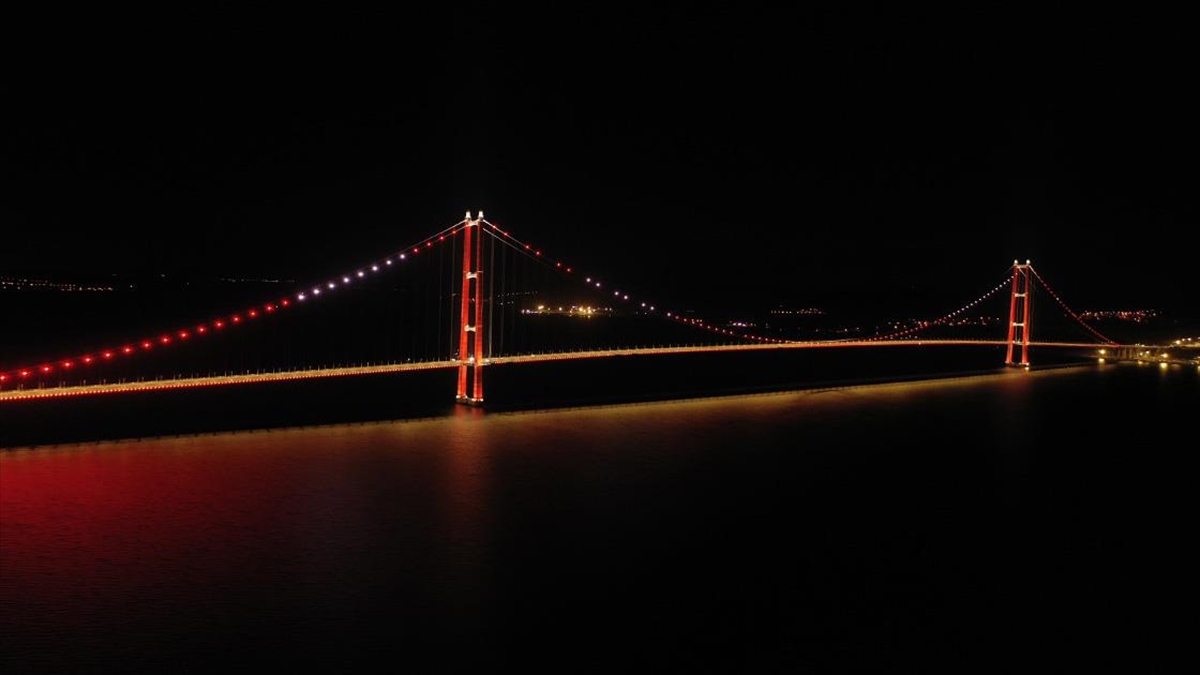 1915 Çanakkale Köprüsü Cumhuriyet'in 100. Yılında Dron İle Görüntülendi