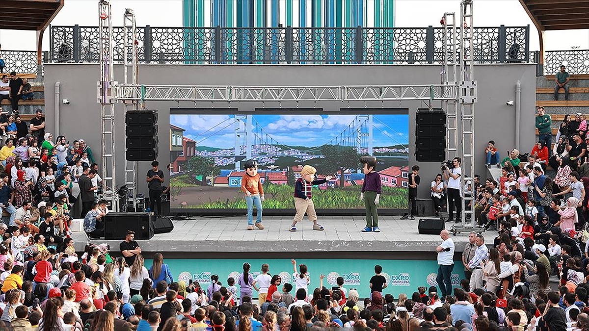 "rafadan Tayfa" Kahramanmaraş'ta Depremzede Çocuklarla Buluştu