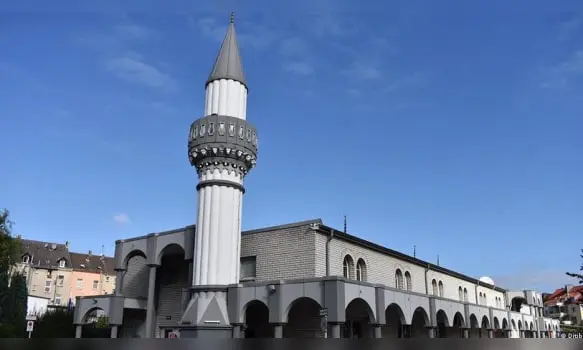 Almanya'da camilere nefret mektupları gönderildi!