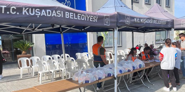 KUŞADASI BELEDİYESİ’NDEN 2 HAFTADA 3 BİN 100 ÖĞRENCİYE BESLENME DESTEĞİ