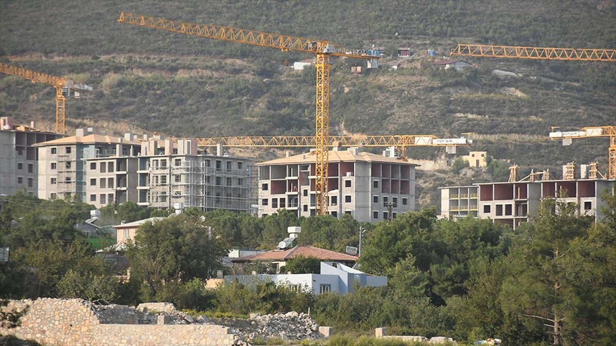 Hataylı Depremzedeler Kalıcı Konutlarına Kasımdan İtibaren Yerleşmeye Başlayacak