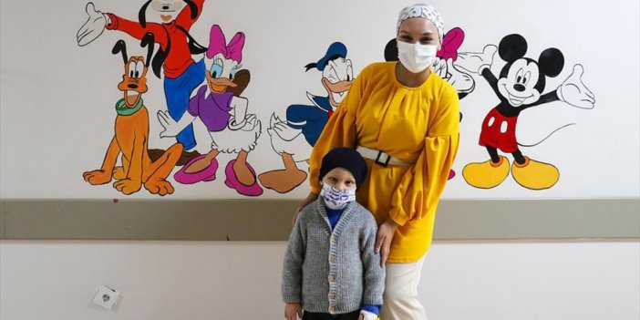 Lösemiyi Yenen Gençler Kendileriyle Aynı Tedaviyi Gören Hastalara Umut Aşılıyor