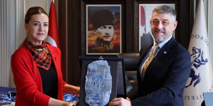 Uluslararası Vizyon Üniversitesi'nden Dokuz Eylül'e sürpriz ziyaret