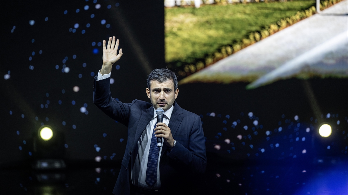 Baykar Yönetim Kurulu Başkanı Bayraktar: Bayraktar Tb3 Şu Anda Havada, Üçüncü Uçuş Testi Yapılıyor