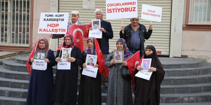 Diyarbakır Annelerinin Evlat Nöbetine Bir Aile Daha Katıldı