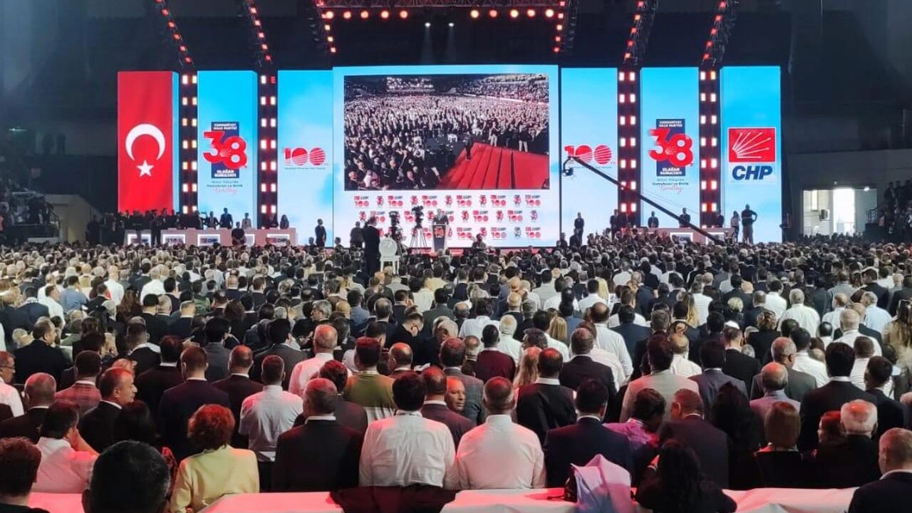 Erdoğan'dan kurultaya tebrik