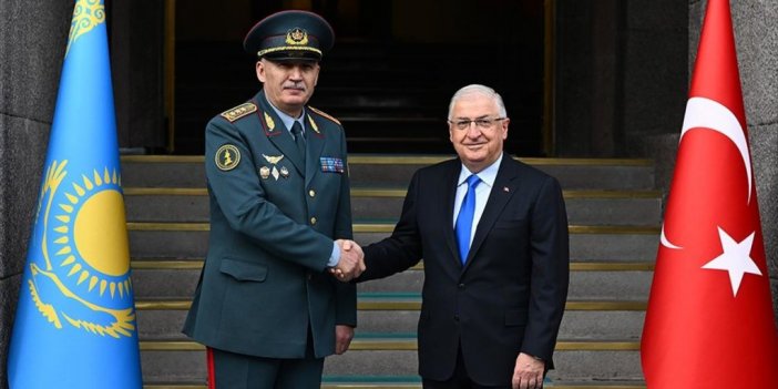 Milli Savunma Bakanı Güler, Kazak Mevkidaşı Jaksilikov İle Görüştü