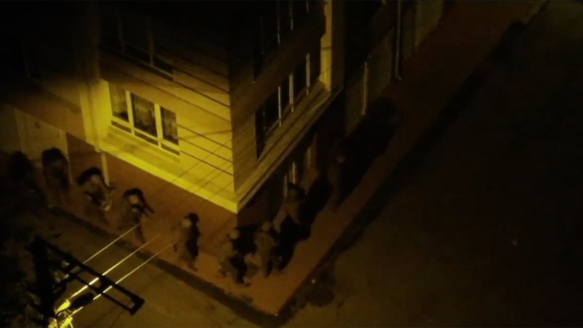 Yasa Dışı Bahis Suçuna Yönelik "sibergöz" Operasyonlarında 43 Şüpheli Yakalandı