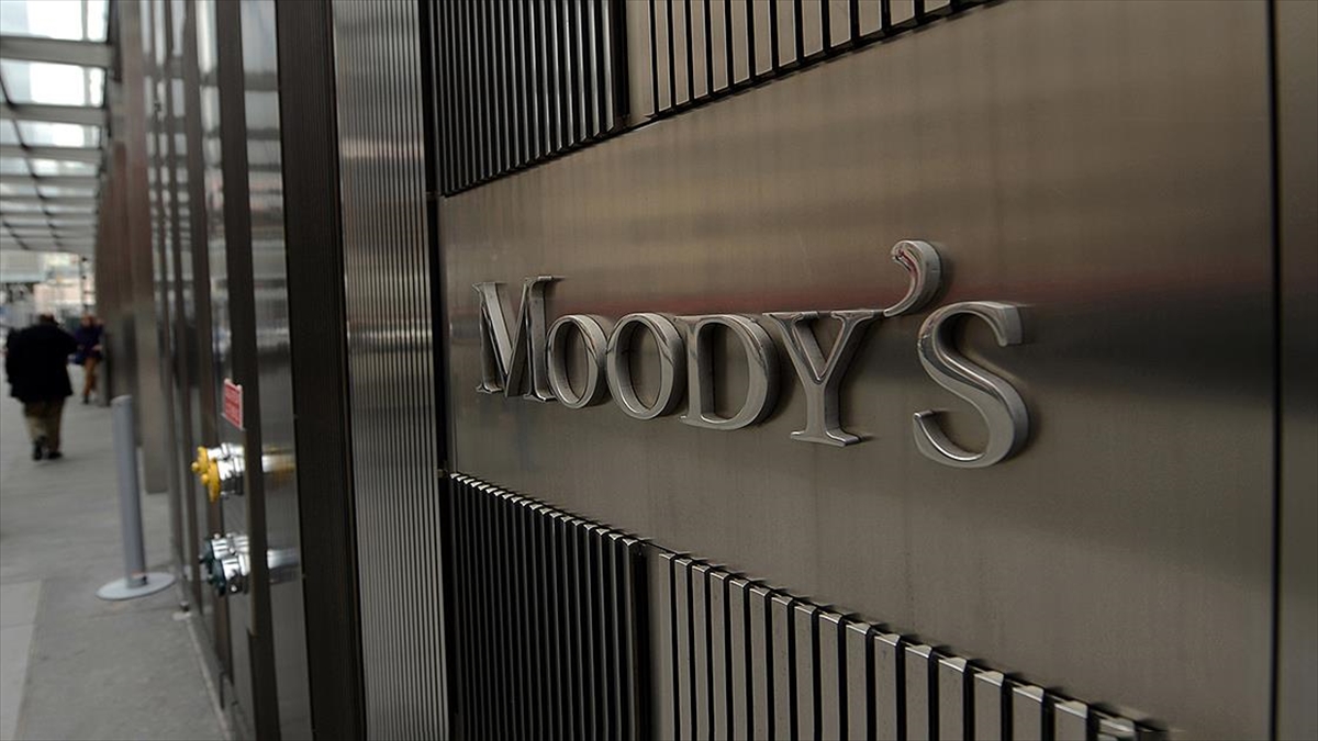 Moody's Küresel Ekonomik Büyümenin 2024'te Yavaşlamasını Bekliyor