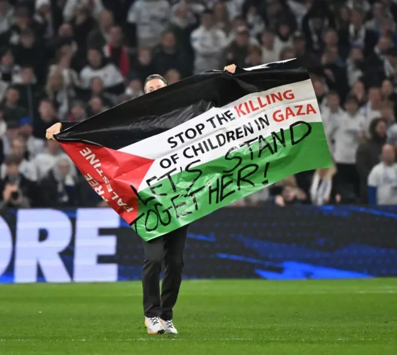 Şampiyonlar Ligi maçında Filistin’e destek