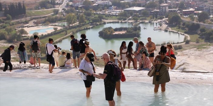 Pamukkale'deki Oteller Ara Tatil Öncesinde Büyük Ölçüde Doldu