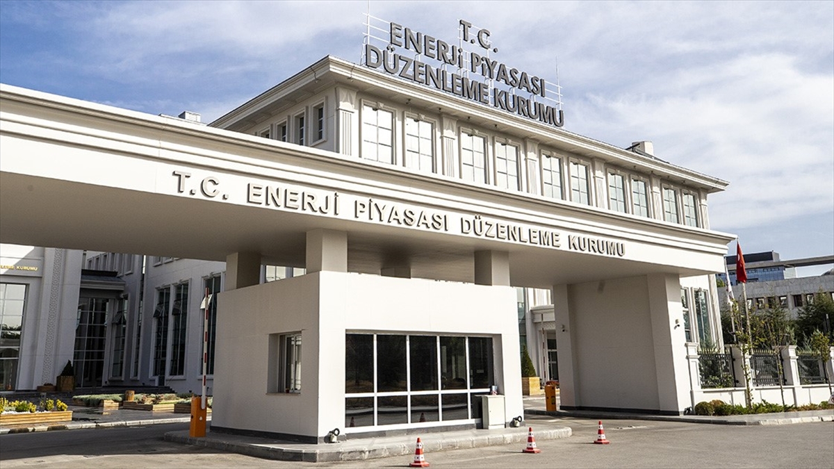 Elektrik Üretim Aş'nin Aktif Elektrik Enerji Toptan Satış Tarifesi Belirlendi