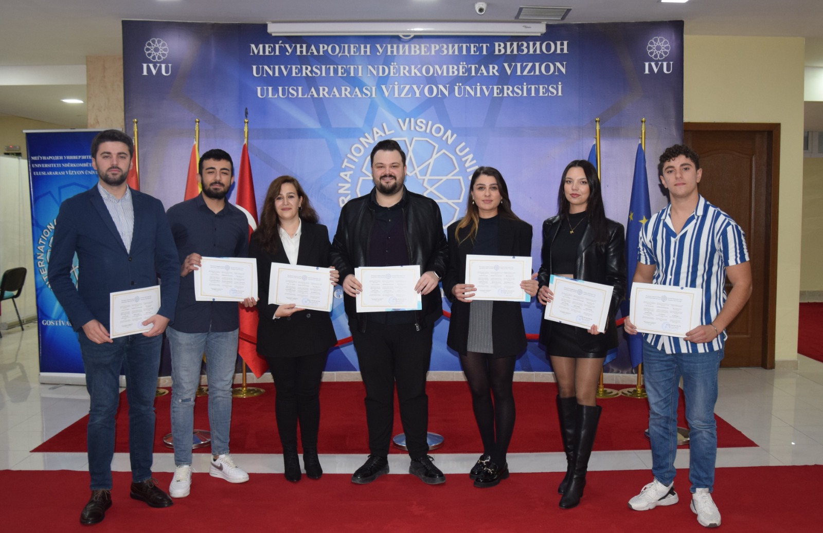 Vizyon Universitesi Ogrenci Konseyi Baskanlik uyelerine Mazbata Toreni duzenlendi