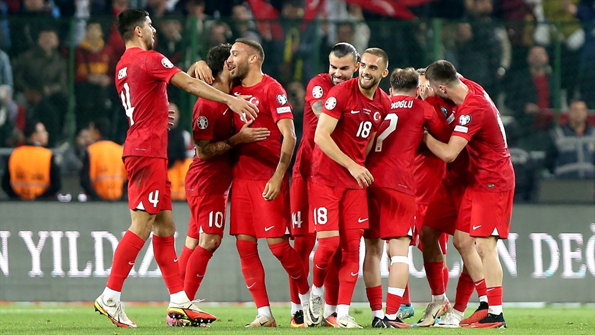 A Milli Futbol Takımı'nın Almanya Ve Galler Maçlarının Aday Kadrosu Açıklandı