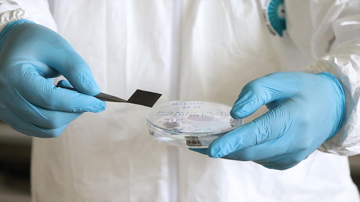 Esnek Zeminlere Uygulanabilen Yüksek Verimli Güneş Pili Üretildi