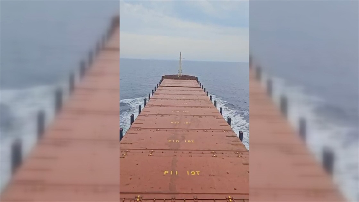 Türkiye'den Gazze'ye Gönderilen Sağlık Malzemelerini Taşıyan Gemi Bu Gece Mısır'a Ulaşacak