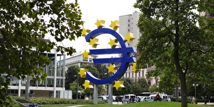 Avro Bölgesi Ekonomisi 3. Çeyrekte Küçüldü