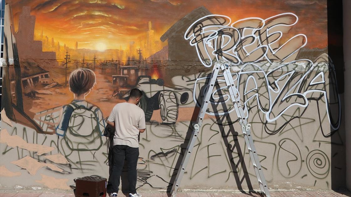 Çankırı'da Grafiti Sanatıyla Filistin'deki Acıya Dikkat Çekildi