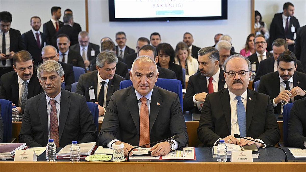 Kültür Ve Turizm Bakanı Ersoy: Yüzde 30 Büyüme Hedefliyoruz. Sektöre, Bize Güvenin