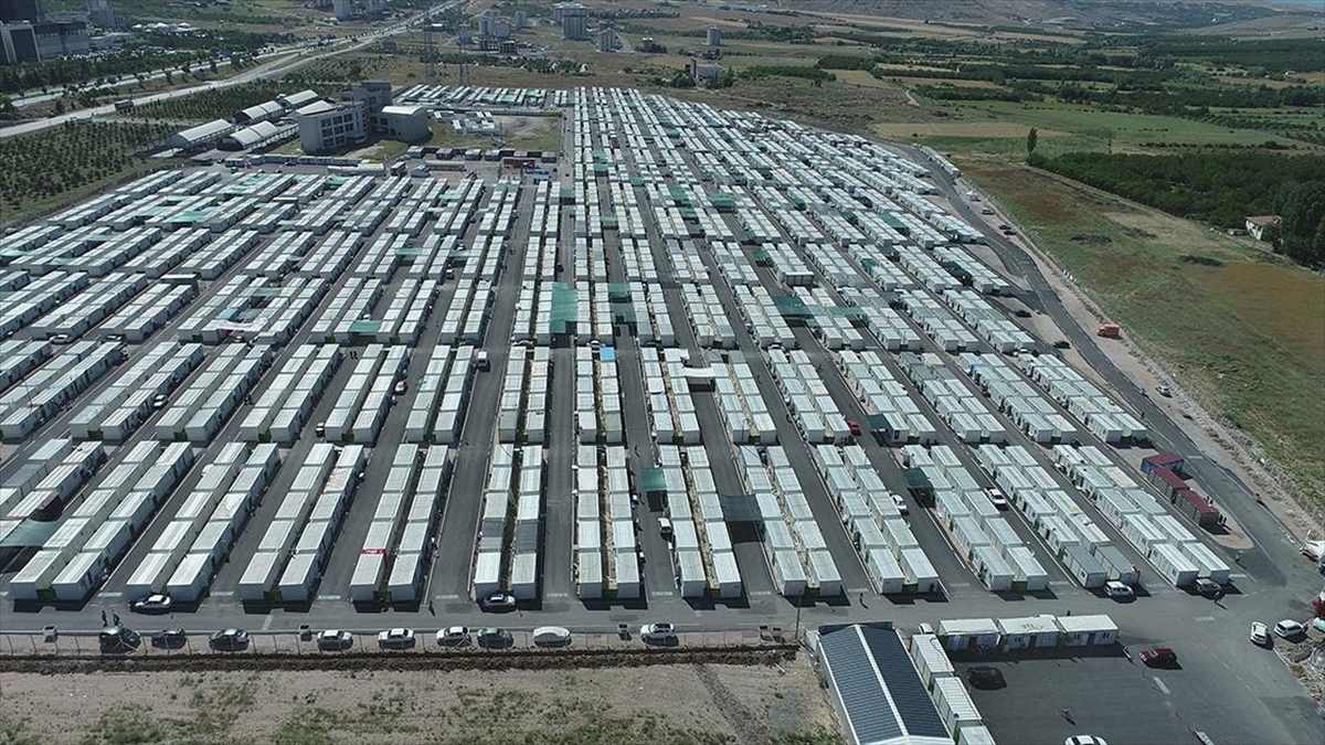 İsviçre Merkezli Finans Kuruluşu, Malatya'daki 310 Depremzedeye Geçici Konut Yapacak