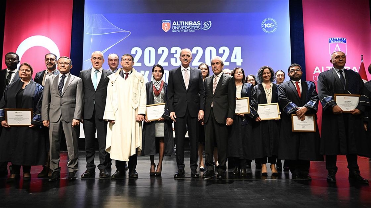 Altınbaş Üniversitesinde 2023-2024 Akademik Yılı Açılış Töreni Düzenlendi