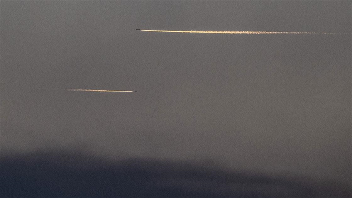İsrail Ordusu, Gece Boyunca Gazze'nin Birçok Noktasını Vurmayı Sürdürdü