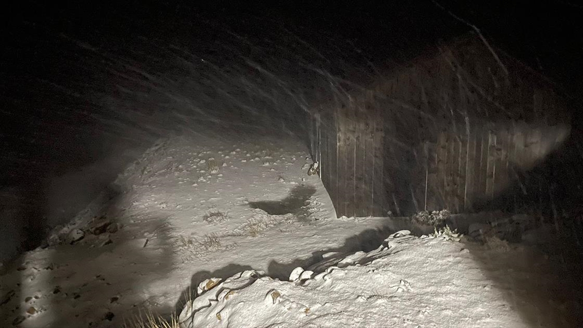 Düzce'de Yılın İlk Kar Yağışı Kardüz Yaylası'nda Başladı