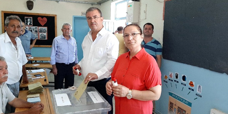SUVARLI BELDESİ SEÇİMİNİ, MAZBATASI İPTAL EDİLEN İYİ PARTİLİ BAŞKANIN AK PARTİLİ EŞİ KAZANDI