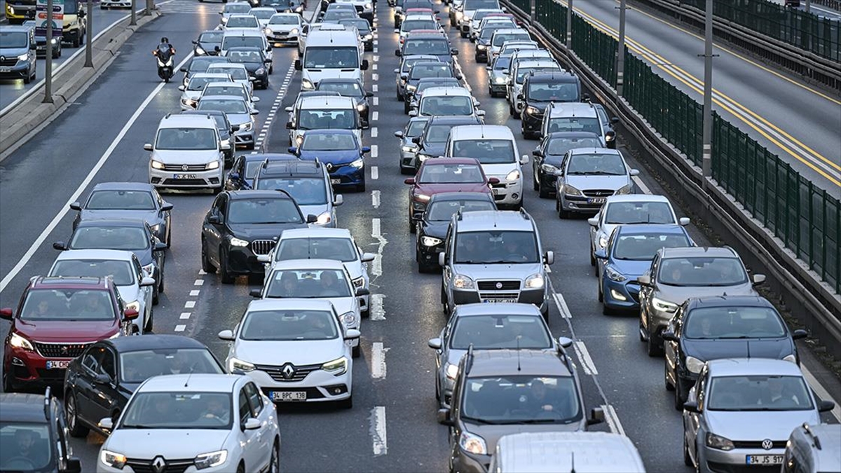 Trafiğe Ekimde 184 Bin 767 Aracın Kaydı Yapıldı