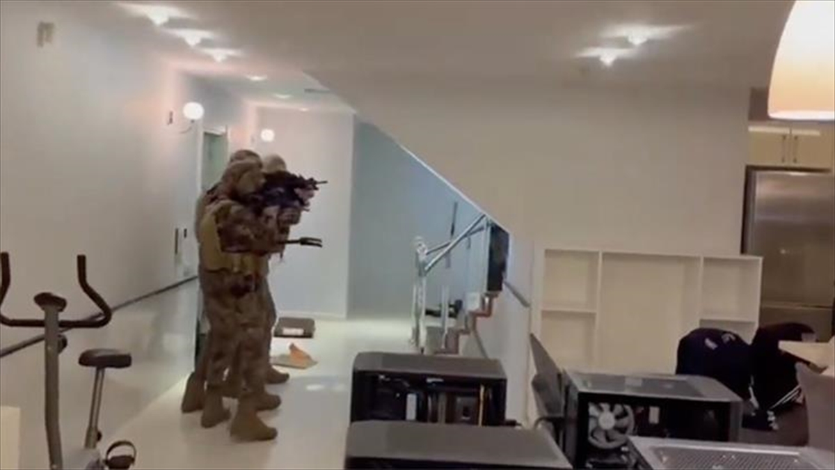 "Yolyemezler" Suç Örgütü Çökertildi