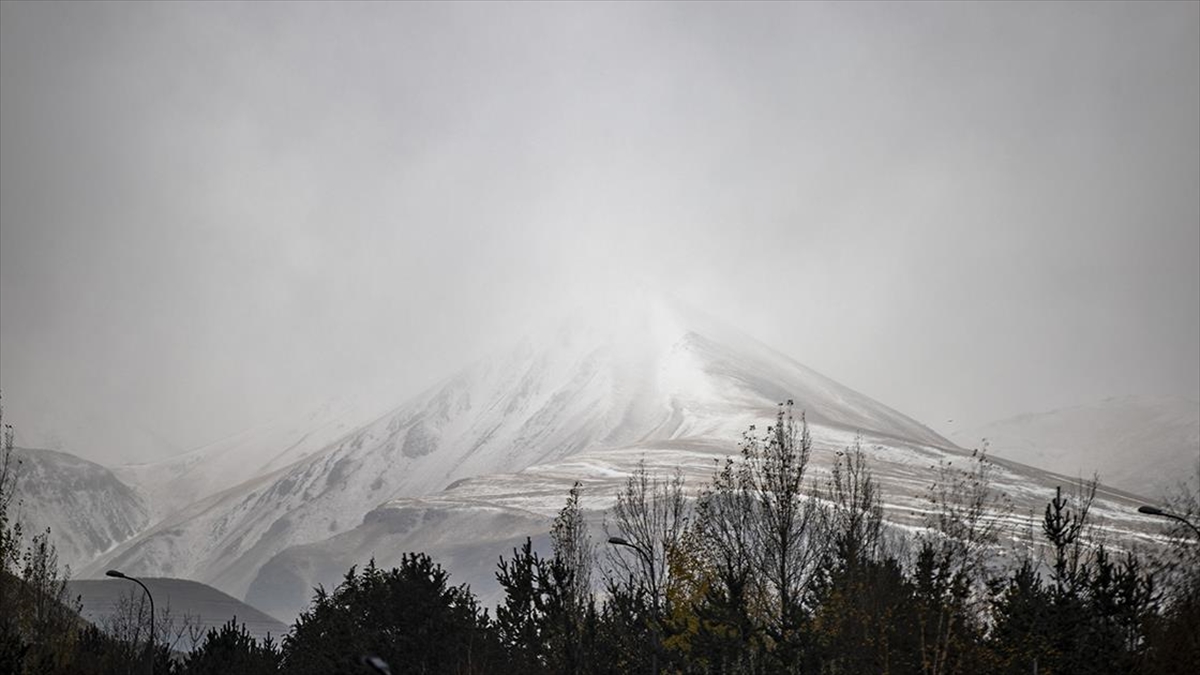 Kayak Merkezlerinde En Fazla Kar Kalınlığı 50 Santimetreyle Palandöken'de Ölçüldü