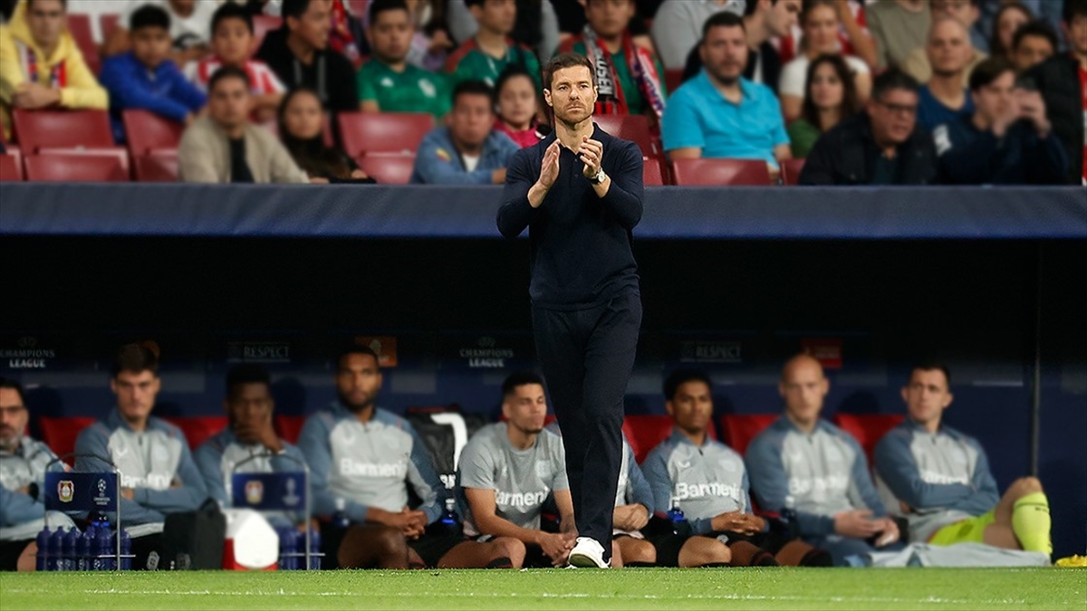 Xabi Alonso Saha Kenarında Da Parlıyor