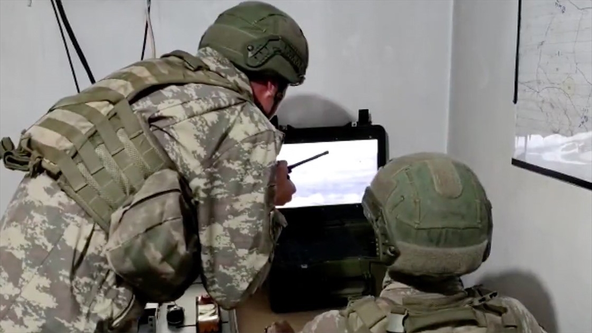 Barış Pınarı Bölgesinde 3 Terörist Etkisiz Hale Getirildi