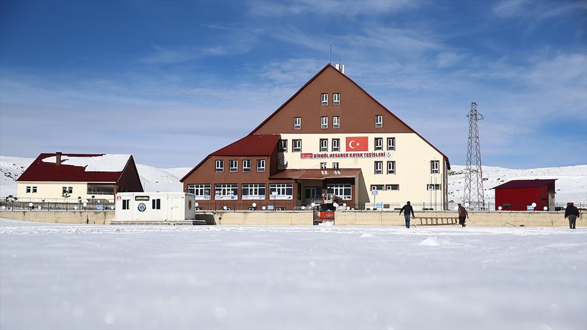 Bingöl'ün Hesarek Kayak Merkezi Yeni Sezona Hazırlanıyor