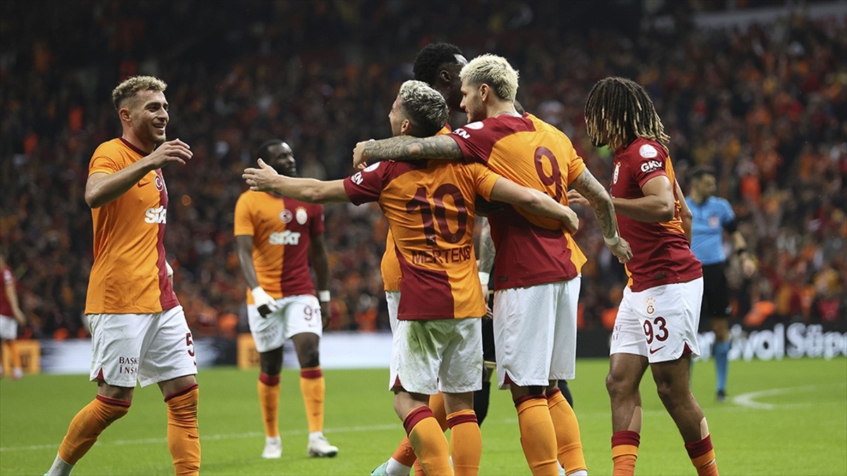 Galatasaray, 2023'teki 100. Golünü Bekliyor
