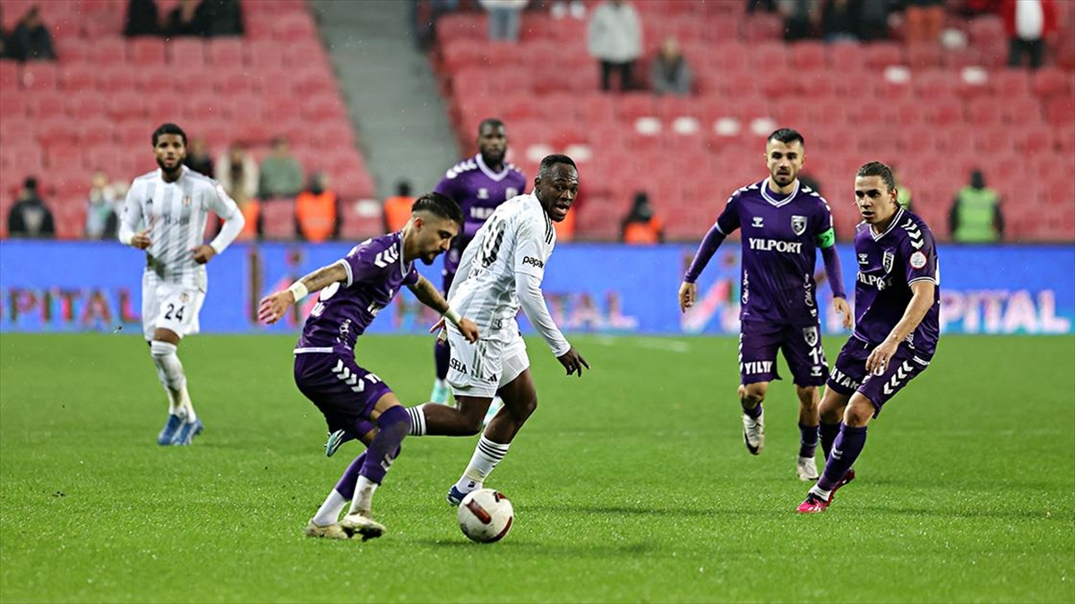 Beşiktaş, Samsunspor Deplasmanından 3 Puanla Döndü