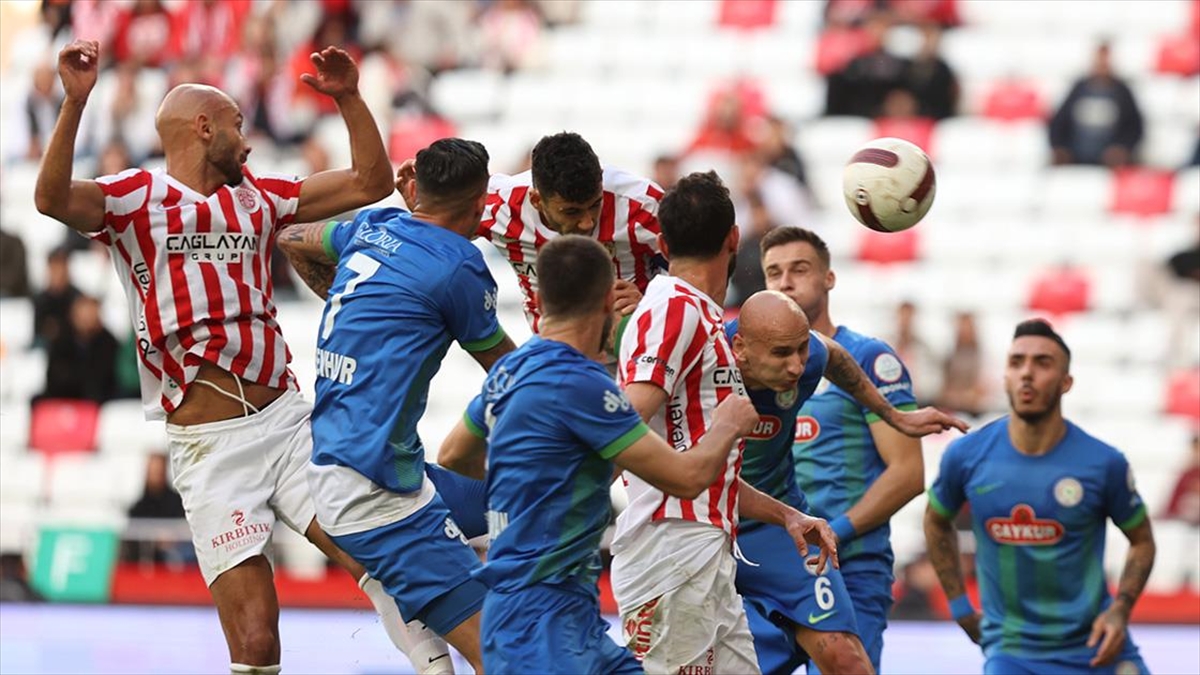 Antalyaspor İle Çaykur Rizespor Berabere Kaldı