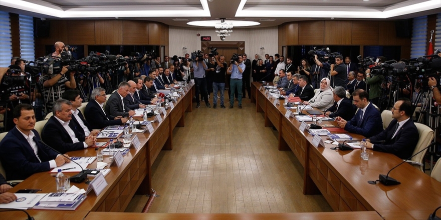 Memur Ve Kamu İşçisinin Gözü Sözleşmede