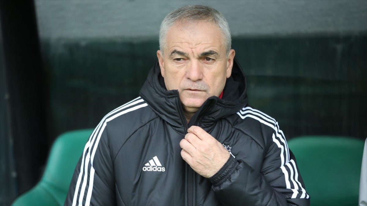 Rıza Çalımbay'dan sert sözler