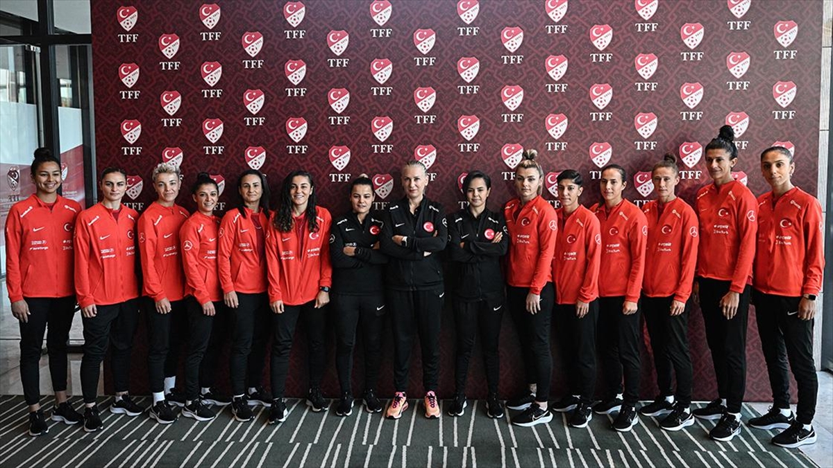 A Milli Kadın Futbol Takımı'nda Hedef 6'da 6