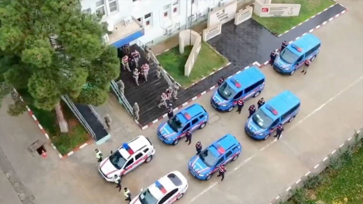 Çember Operasyonlarında Arama Kaydı Bulunan 1034 Firari Yakalandı