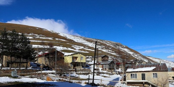 Kar ile dağ köyleri sessizliğe büründü