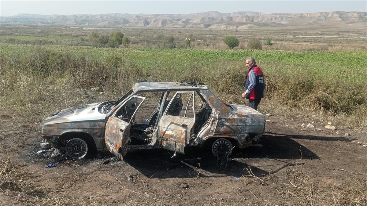 Anne Ve 5 Çocuğunun Öldüğü Kazaya "ömrünü Tamamlamış" Araç Neden Olmuş