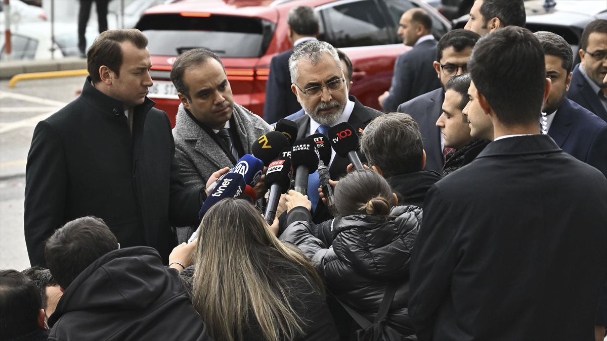 Bakan Işıkhan: Asgari Ücret Tespit Komisyonu Aralık Ayında Toplanacak