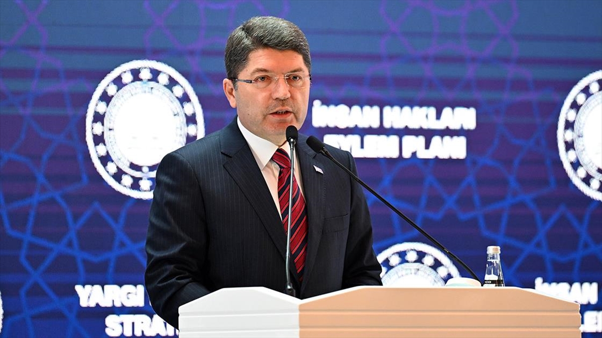 Bakan Tunç: Hedefimiz Yeni, Demokratik, Sivil Bir Anayasa, Kuşatıcı Bir Anayasa