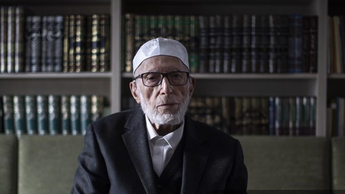 Eski Diyanet İşleri Başkanı Lütfi Doğan Hayatını Kaybetti