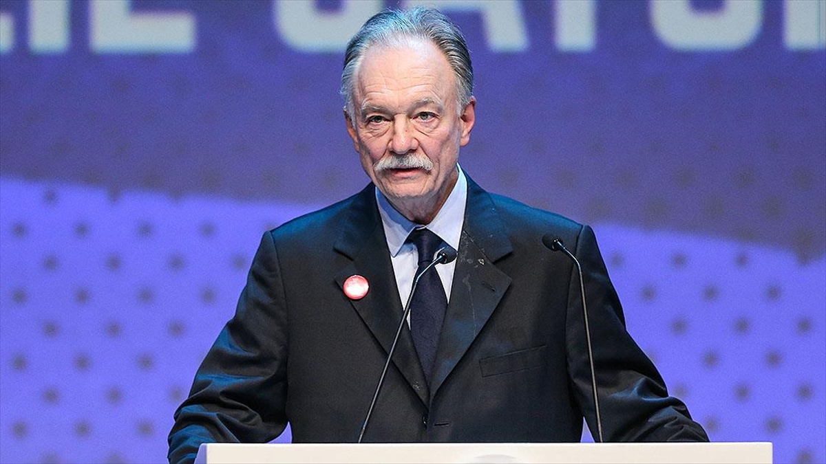 Çalışmalarıyla Bir Medeniyet Perspektifi Sundu: Prof. Dr. Şaban Teoman Duralı