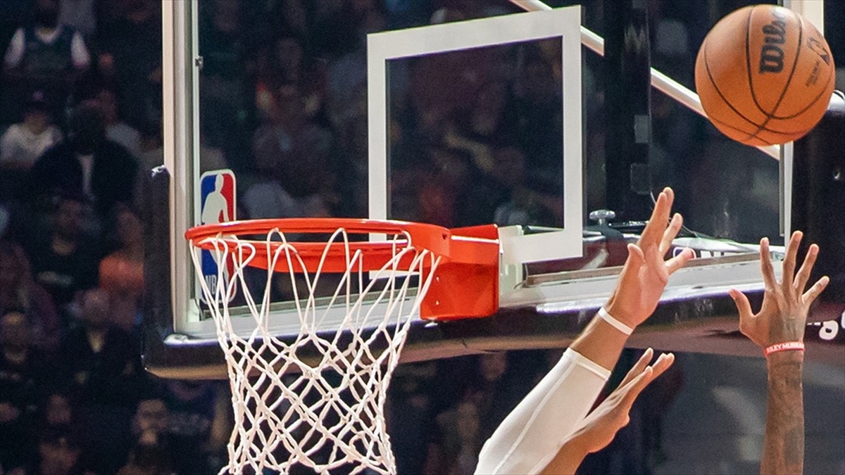 Nba Sezon İçi Turnuvasında Bucks Ve Lakers, Konferans Yarı Finaline Yükseldi