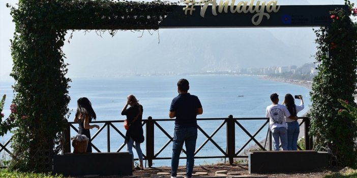 Antalya'ya Gelen Turist Sayısında Tüm Zamanların Rekoru Kırıldı