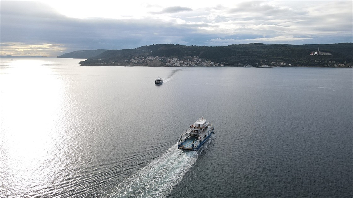 Gökçeada Ve Bozcaada Arabalı Vapur Hatlarında Yarınki Seferler İptal Edildi